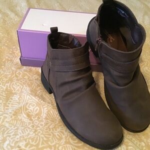 Ankle boots
